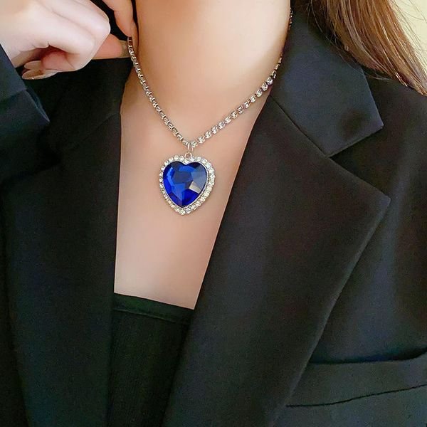 Factory Hot Sale Wholesale Fashion Jewelry Dainty Pendant Necklace for Women Chain Necklace